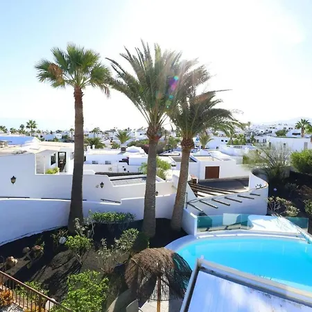 Cancilla Villa Puerto del Carmen (Lanzarote)